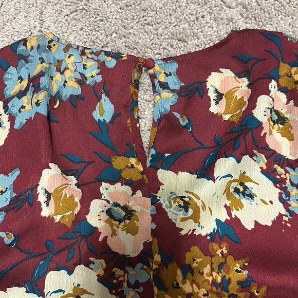 Burgundy floral blouse - Picture 7 of 10